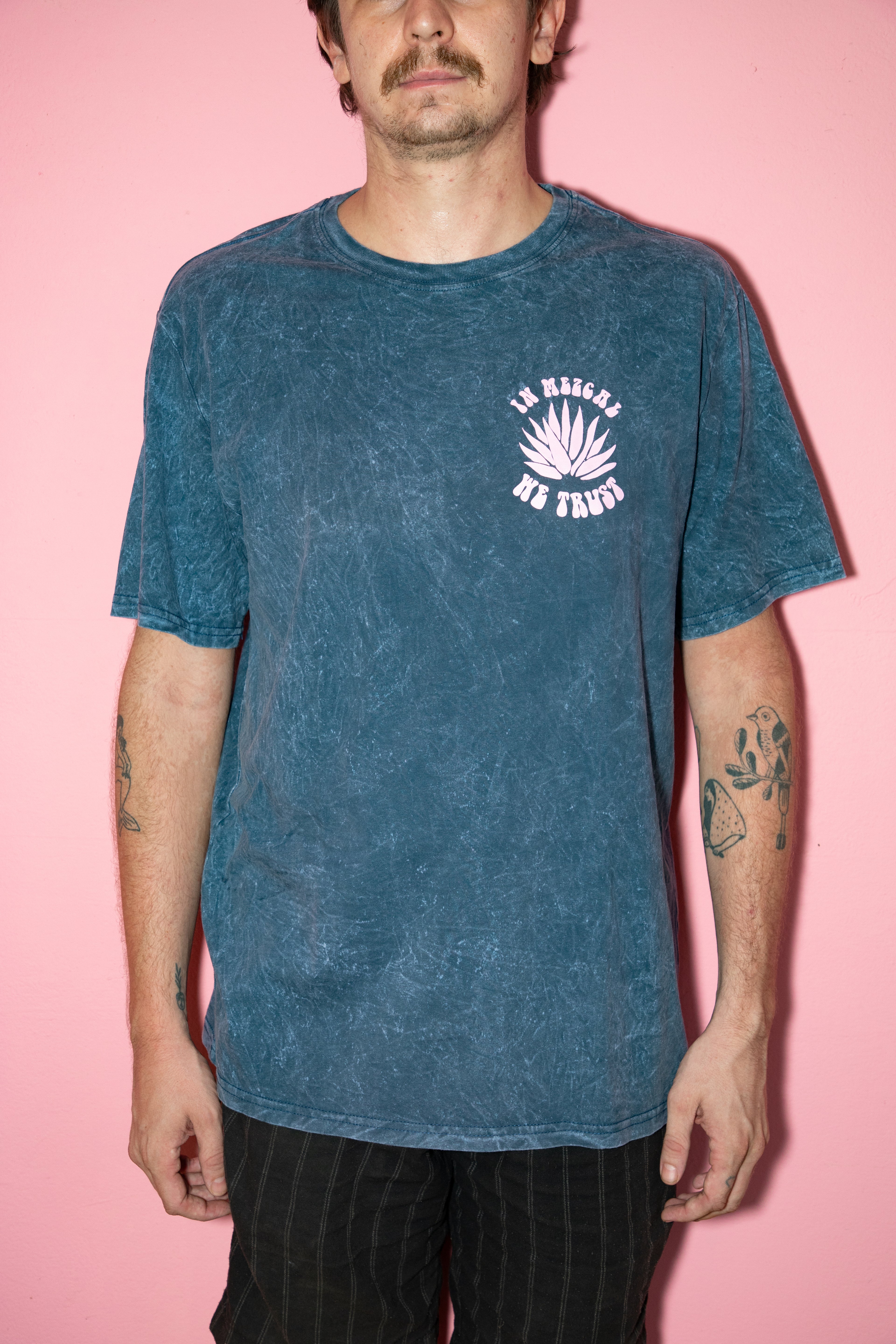 IN MEZCAL WE TRUST - T-Shirt